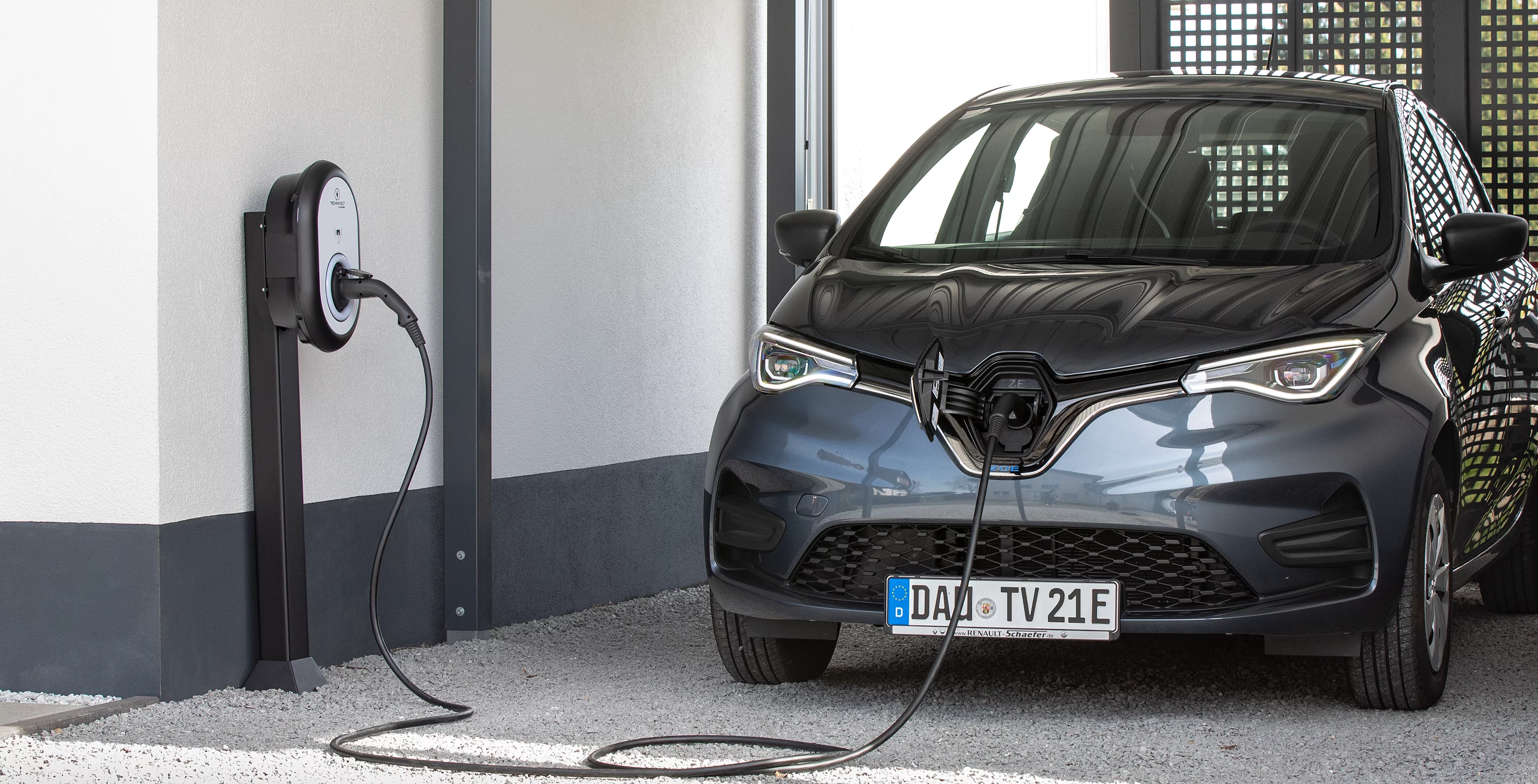 TECHNIVOLT 100 (B-Ware) Szene