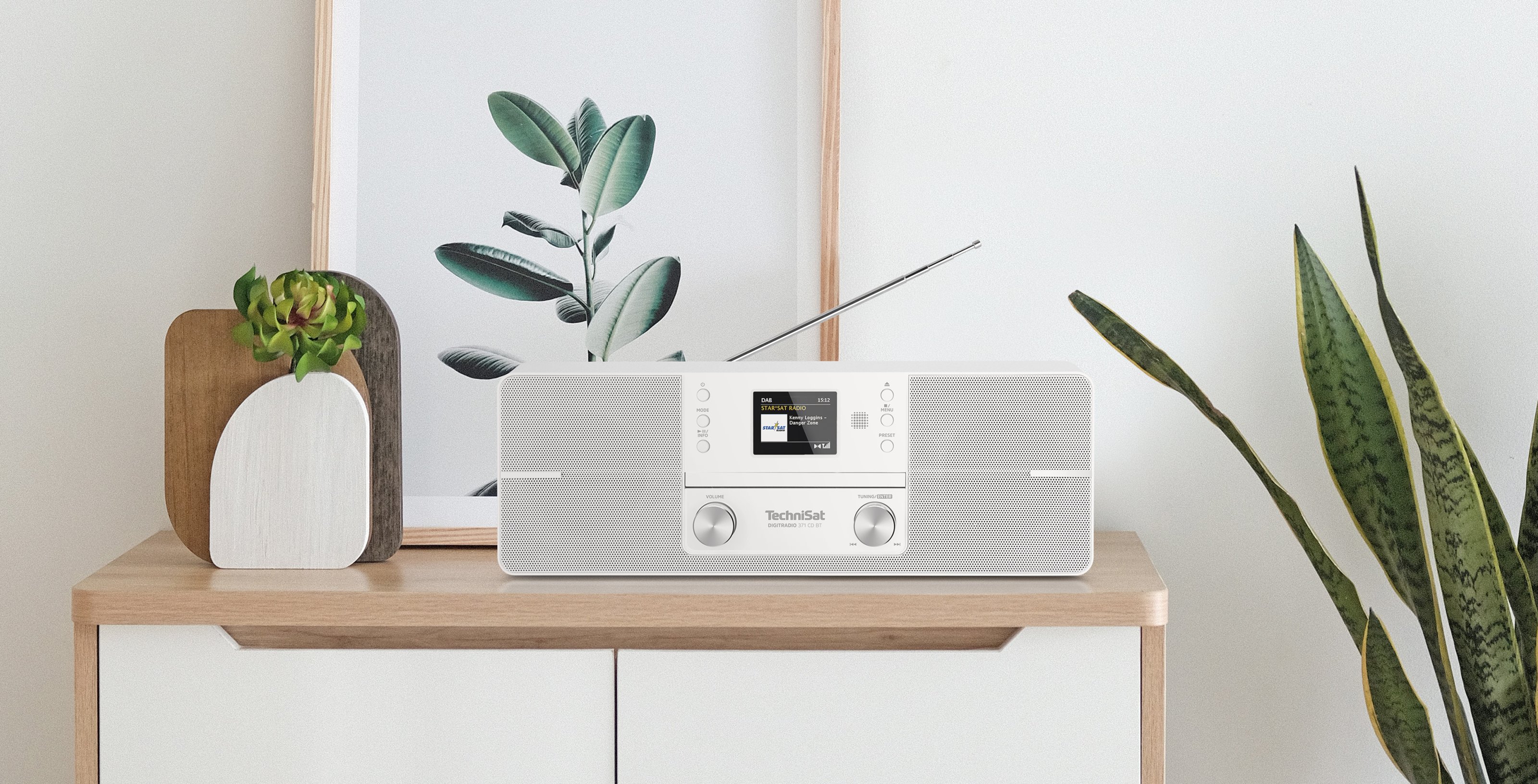 DIGITRADIO 370 CD BT Szene